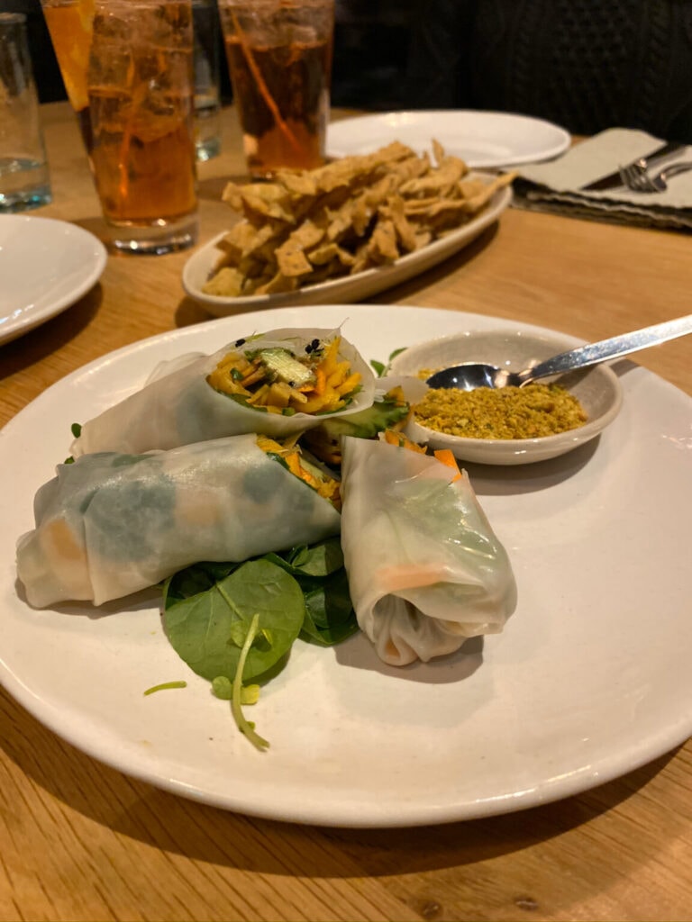 Abendessen in Zürich. Sommerrollen.