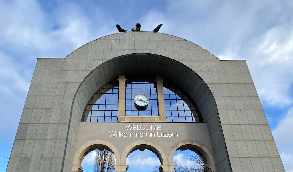 Photo of the archway at the train station in Lucerne