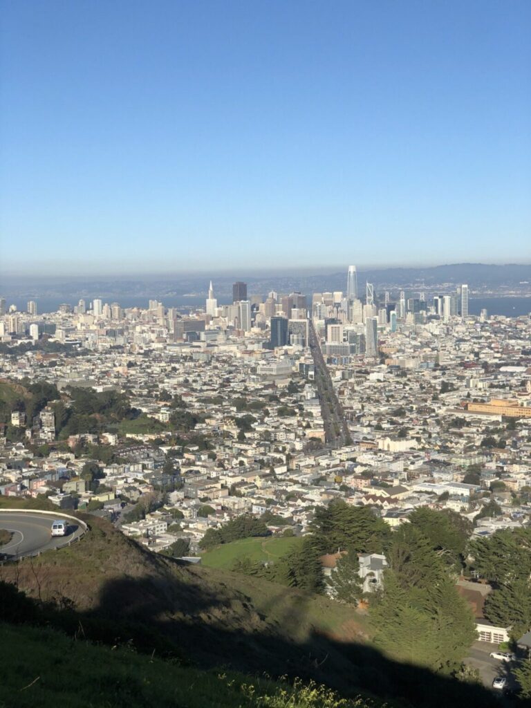 The view of the city of San Francisco from Twin Peaks