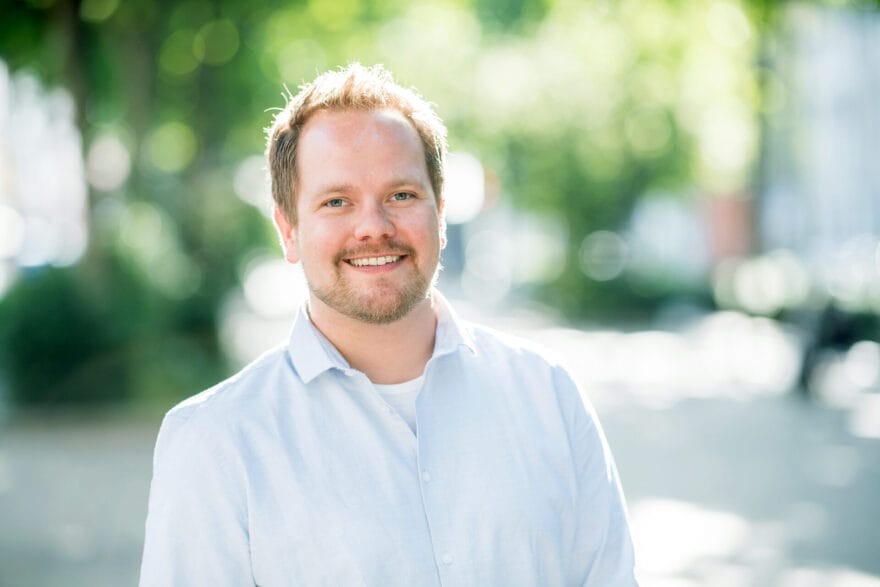 A portrait of Velthy.