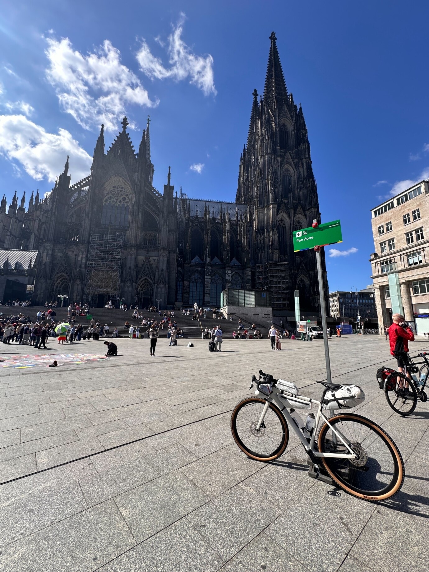 Photo of Dominik's bike in Cologne.