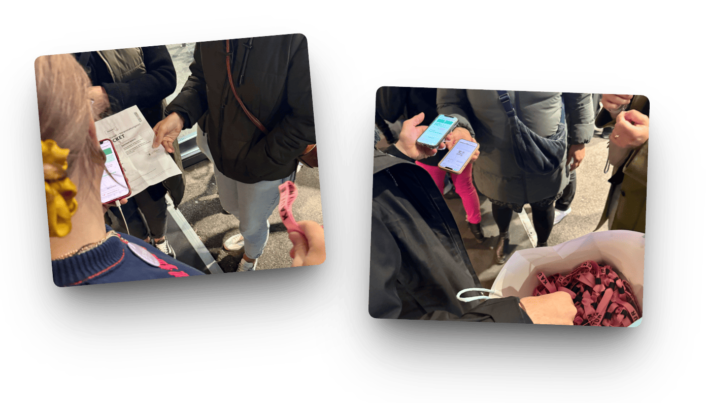 Admission situation with people showing tickets on paper and on the smartphone for scanning.